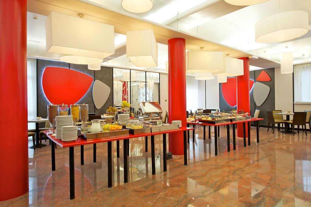 Ibis Styles Parma Toscanini Ngoại thất bức ảnh