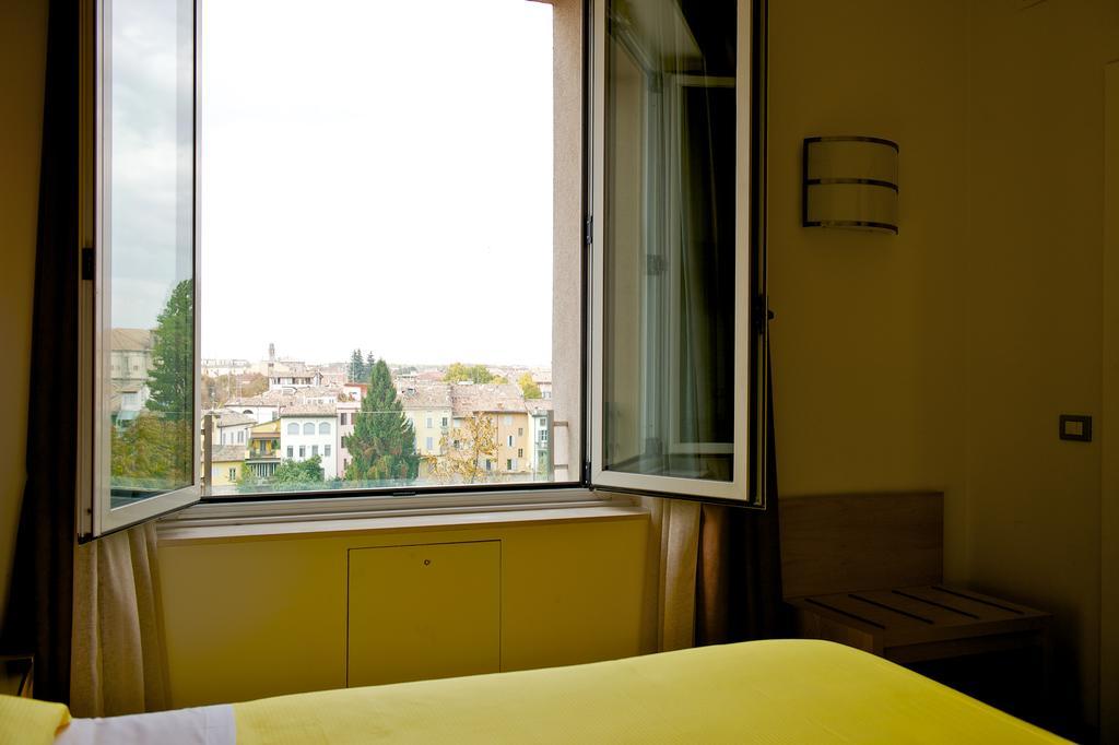 Ibis Styles Parma Toscanini Ngoại thất bức ảnh