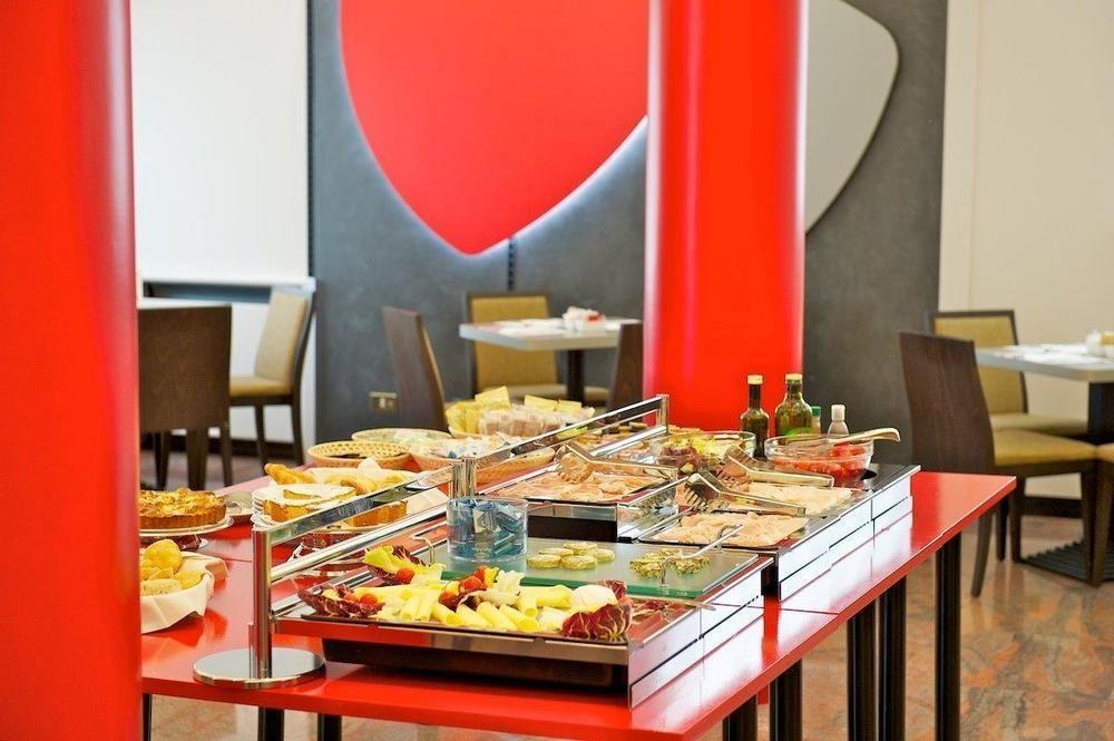 Ibis Styles Parma Toscanini Ngoại thất bức ảnh