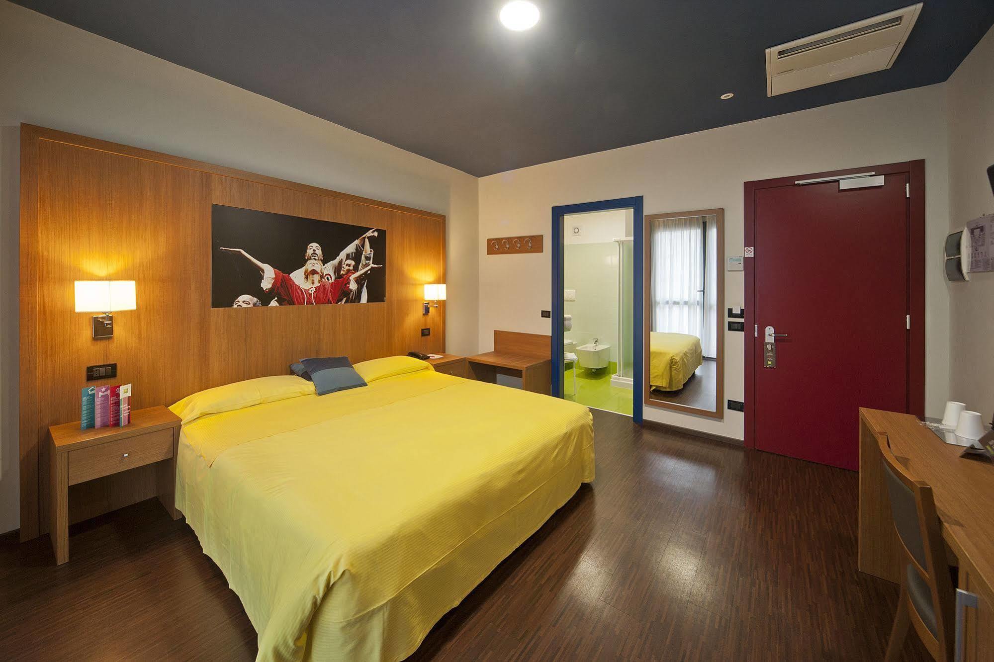 Ibis Styles Parma Toscanini Ngoại thất bức ảnh