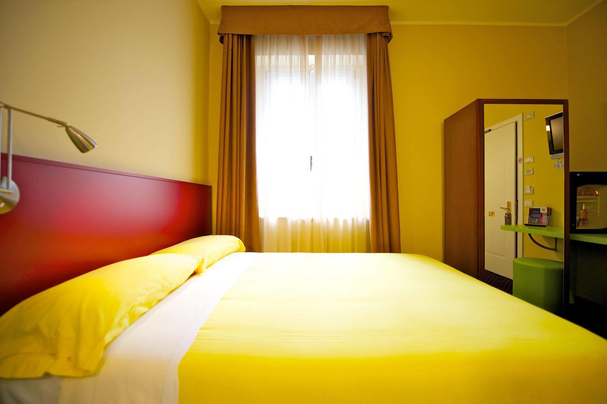 Ibis Styles Parma Toscanini Ngoại thất bức ảnh